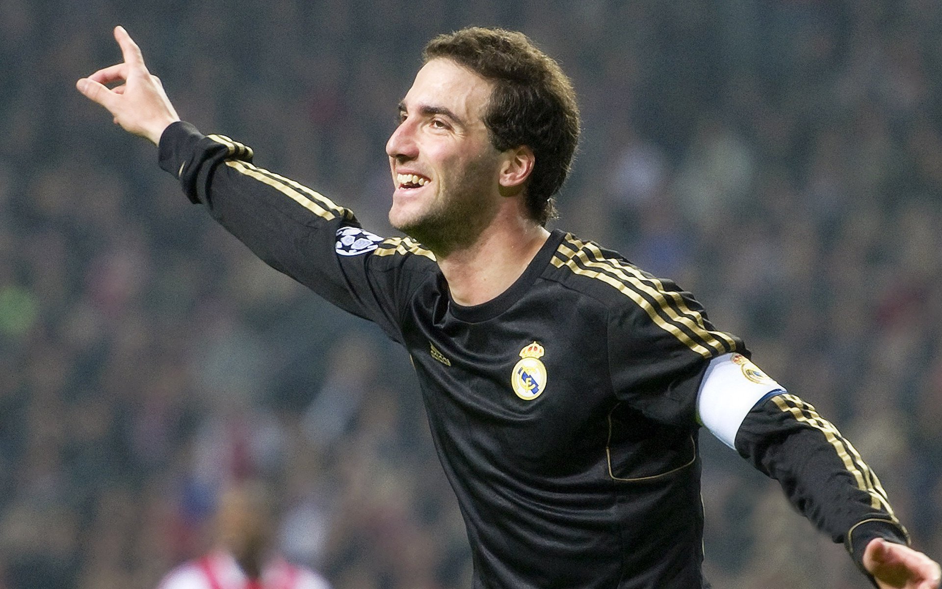 世界杯新科冠军队核心在欧冠遭遇滑铁卢 体能透支引担忧